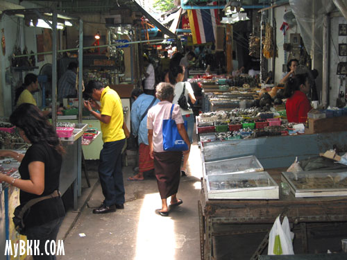 Amulet Market Bangkok Stalls